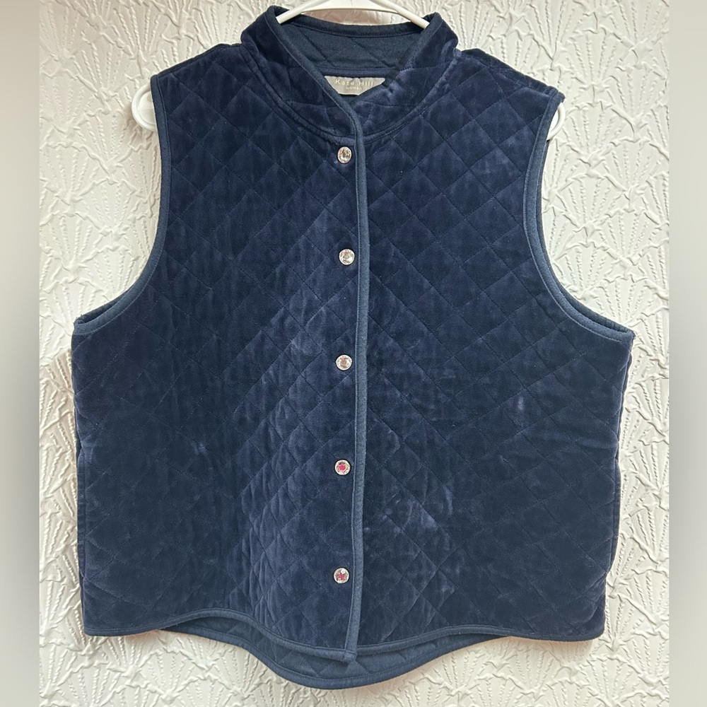 Kate Hill Woman 1X Midnight Blue Quilted Vest with Jeweled Snap Closure